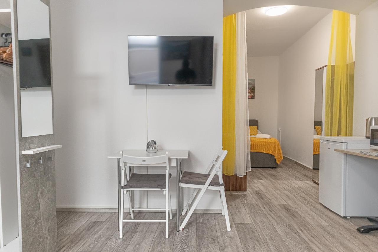3 Standard Rooms Near Hauptbahnhof Wenen Buitenkant foto