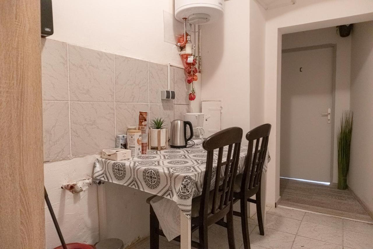 3 Standard Rooms Near Hauptbahnhof Wenen Buitenkant foto