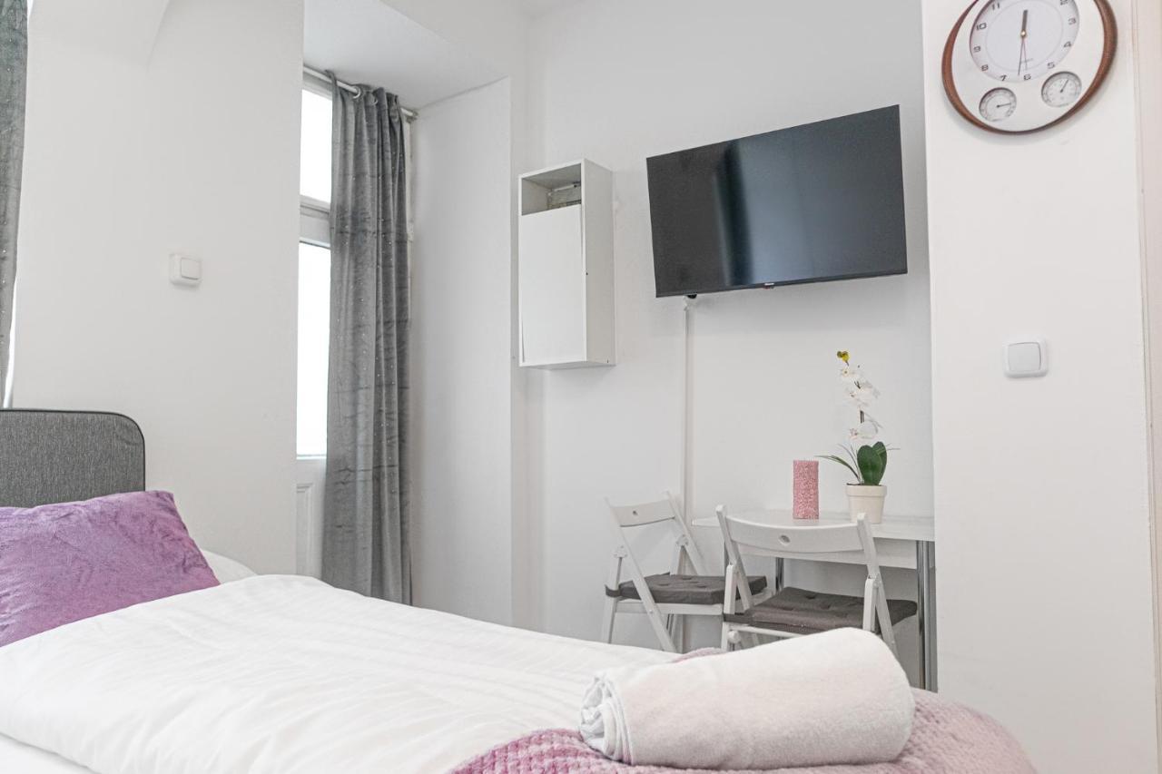 3 Standard Rooms Near Hauptbahnhof Wenen Buitenkant foto