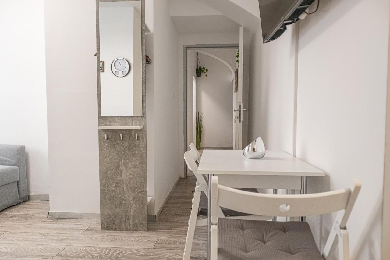 3 Standard Rooms Near Hauptbahnhof Wenen Buitenkant foto