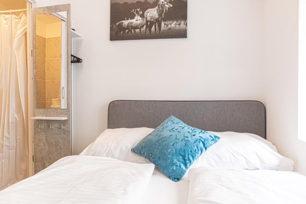 3 Standard Rooms Near Hauptbahnhof Wenen Buitenkant foto
