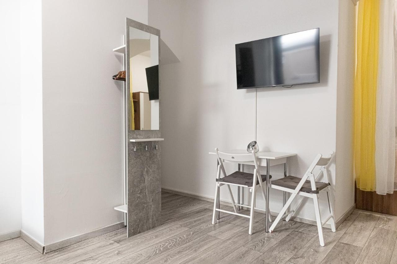 3 Standard Rooms Near Hauptbahnhof Wenen Buitenkant foto